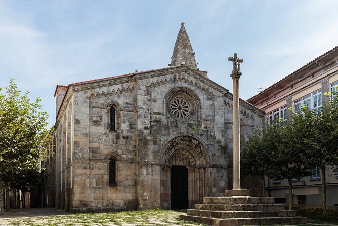 A Coruña Scavenger Hunt and Sights Self-Guided Tour - Navigating the Self-Guided Tour
