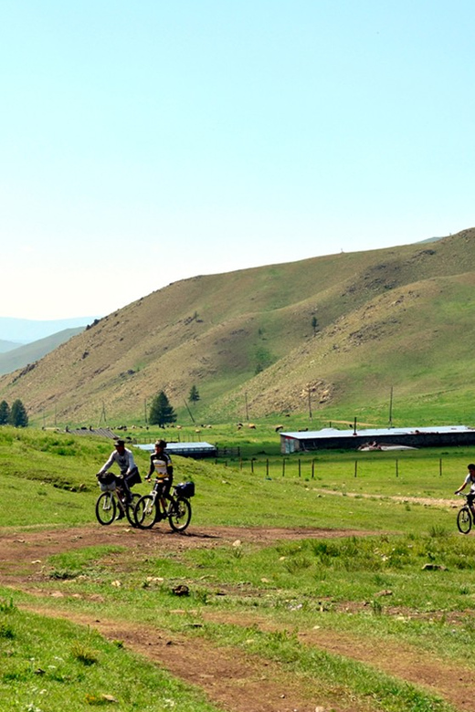 A Day Cycling Trip - Chinggis Khaan Statue - Key Points