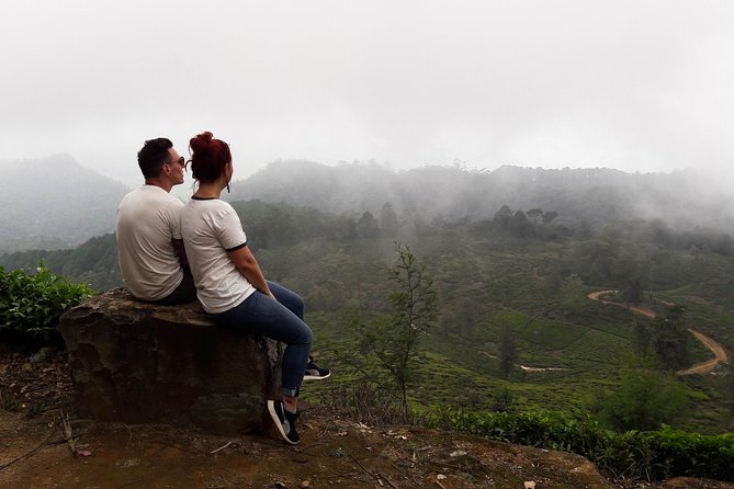 A Day in Nuwara Eliya: Sights & Local Delights - Hiking Through the Highlands