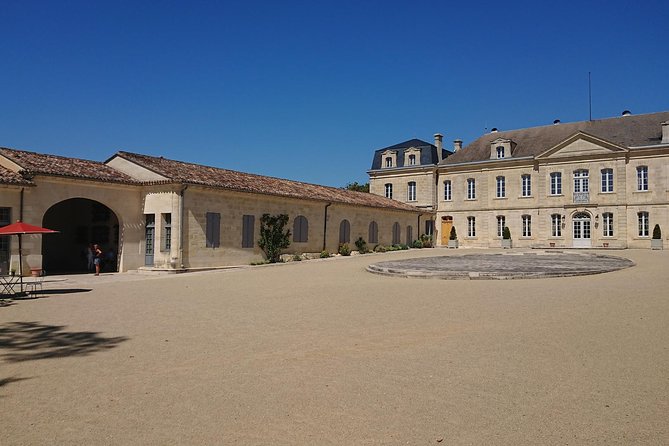A Day in Saint-Émilion and Its Châteaux in a Private Tour (Van Luxe) - Positive Traveler Feedback