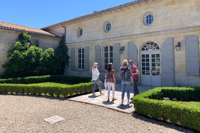 A Day in Saint-Emilion in a Small Group (Electric Luxury Van) - Lunch at a Local Restaurant