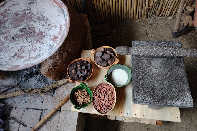 A Day in the Life of a Zapotec Village - Exploring Traditional Artisan Crafts