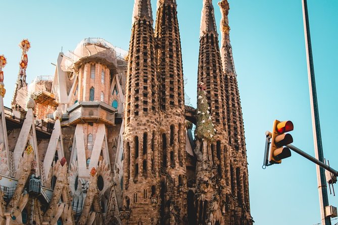 A Day in the Life of Barcelona - Private Tour With a Local - Exploring Barcelonas Neighborhoods