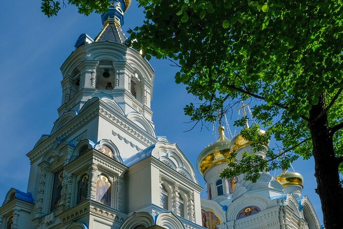 A Day in the Life of Karlovy Vary - Private Tour With a Local - Indulging in Local Cuisine and Drinks