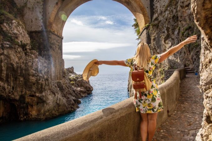 A Day on Amalfi Coast - Amalfi: Majestic Cathedral and Promenade