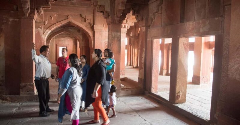 A Day Tour Fatehpur Sikri & Chand Baori From Agra With Guide - Itinerary Highlights