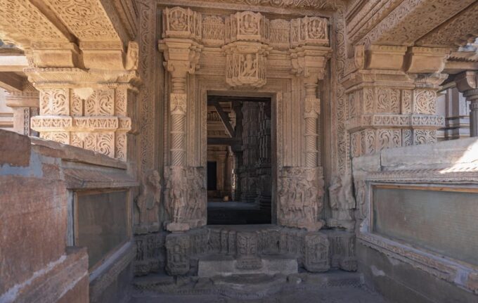 A Day Tour of Gwalior From Agra With Local Guide Service. - Man Singh Palace and Sas-Bahu Temples