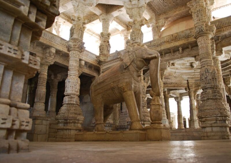 A Day Tour of Ranakpur Temple, Kumbhalgarh Fort From Udaipur - Architectural Marvels of Ranakpur Jain Temple