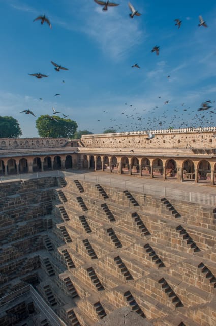 A Day Trip of Chand Baori and Fatehpur Sikri From Jaipur - Key Points