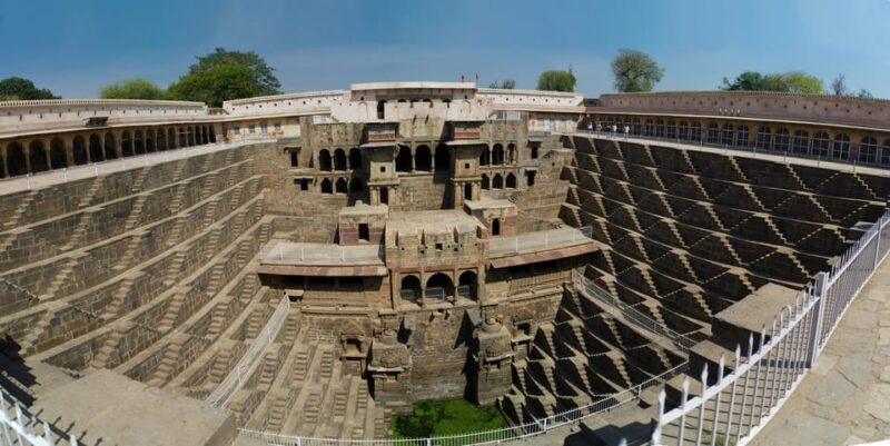 A Day Trip of Chand Baori and Fatehpur Sikri From Jaipur - Transportation and Services