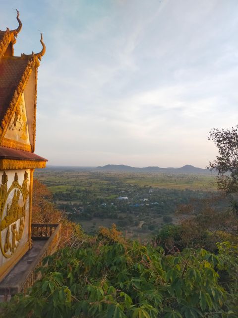 A Day Tuktuk Bambootrain,Fruit Bats, Banan,Killing&Bat Caves - Itinerary and Activities