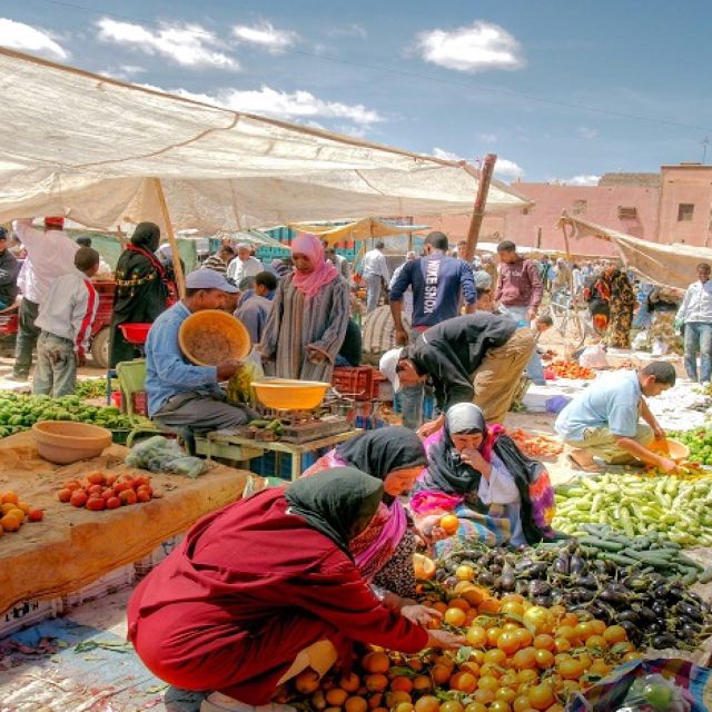 A Day With the Berbers - 3 Valleys Day Trip From Marrakech - Traditional Souk Visit