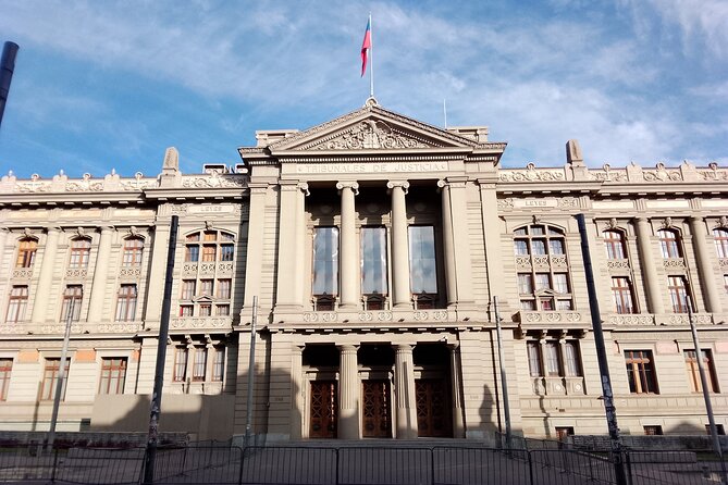 A Fabulous Walking Tour by the Old Santiago of Chile -Small Group - Tour Accessibility and Requirements