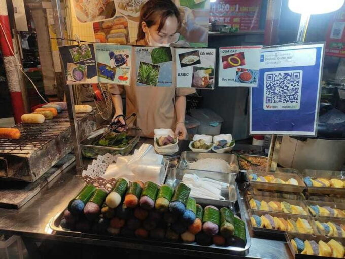 A Food Lover's Dream Come True - Included Amenities and Customer Feedback