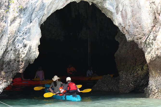 A Full Day Exploring Kayaking 3 Islands (Talabeng Sea Cave) - Included in the Tour