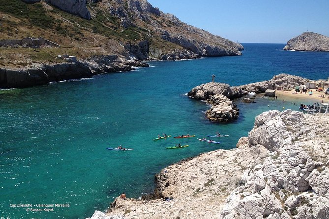 A Guided Day of Exploration in Sea Kayaking, Discovery of the National Park. - Safety Considerations