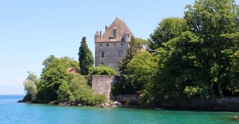 A Guided Tour of the Medieval Village of Yvoire - Exploring the Medieval Village