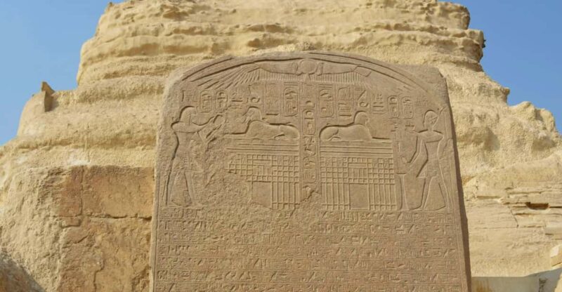 A Half-Day Adventure Inside Pyramid of Menkaure in Giza - Tour Guide and Language Options