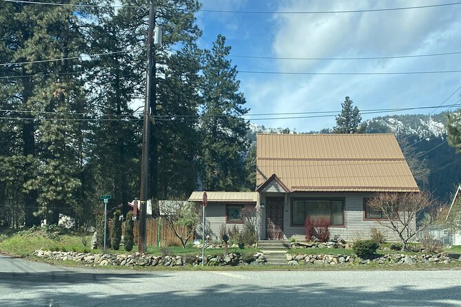 A Leavenworth Scenic Drive: A Self-Guided Audio Tour - Following the Audio Guide