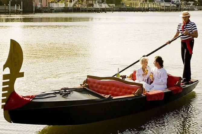 A Luxury Gondola Tour in Venice: Onboard Aperitif and Serenade - Operator and Tour Overview