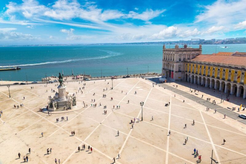 A Morning Exploration: A 1.5-Hour Private Tour of Lisbon - Starting Location