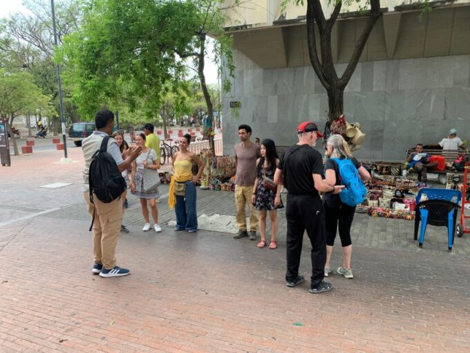 A Pearl in the Caribbean-Walking Tour in English (Tip Based) - Parque De Los Novios