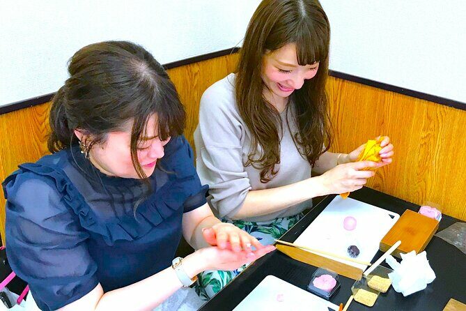 A perfect Japanese experience: Tea Ceremony and Mochi Forming - Authenticity and Reviews from Participants