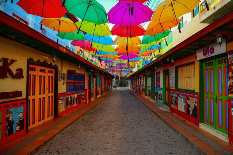A Perfect Look at Guatapé: Tour With Everything You Can't Miss - Key Points