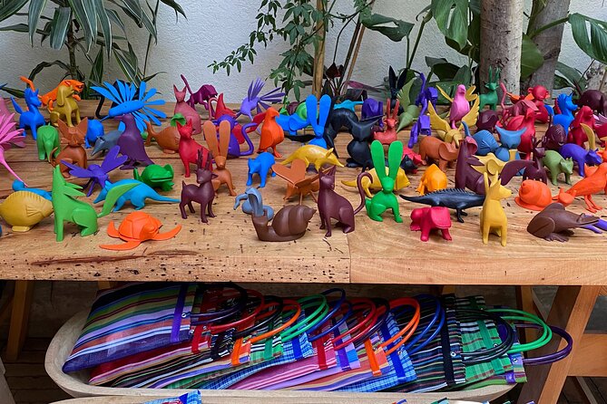 A Piece of Oaxaca: Guided Tour With Crafts Elaboration - Accessibility and Participation