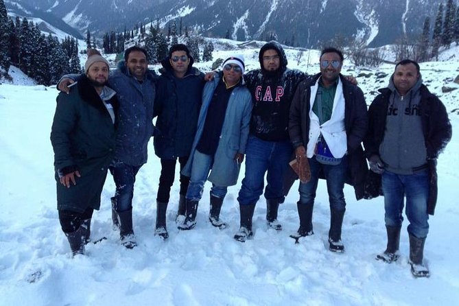 A Private Airport Transfer in Srinagar - Key Points