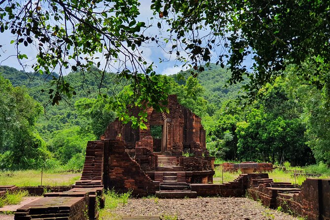 A Private Full Day Tour to My Son Sanctuary & Marble Moutains - Scenic Views and Photo Opportunities