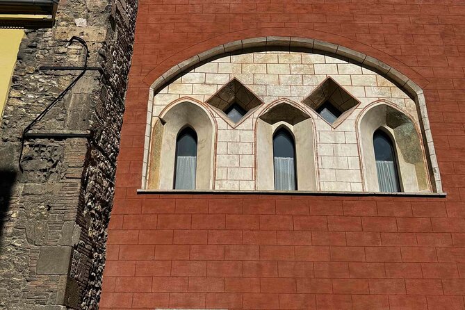 A Self-Guided Audio Tour of Budapest's Castle District - Accessibility and Requirements