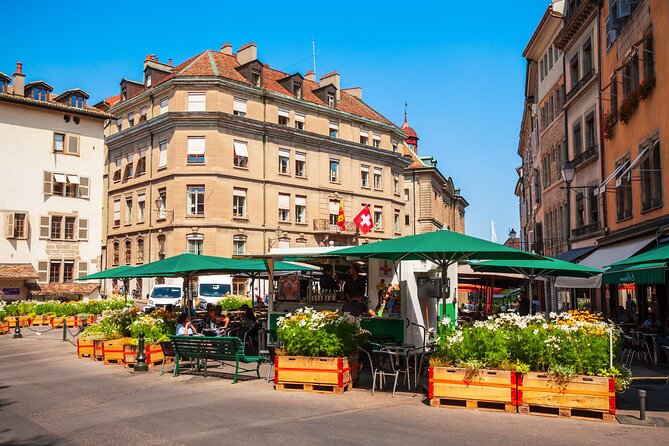 A Self-Guided Audio Tour of Geneva's Old Town - Key Points