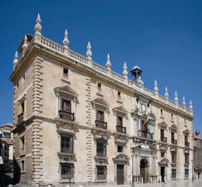 A Self-Guided Audio Tour of Granadas Historical Centre - Key Points