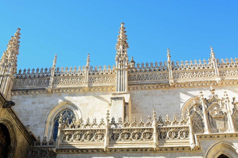 A Self-Guided Audio Tour of Granadas Historical Centre - Audio Tour Features