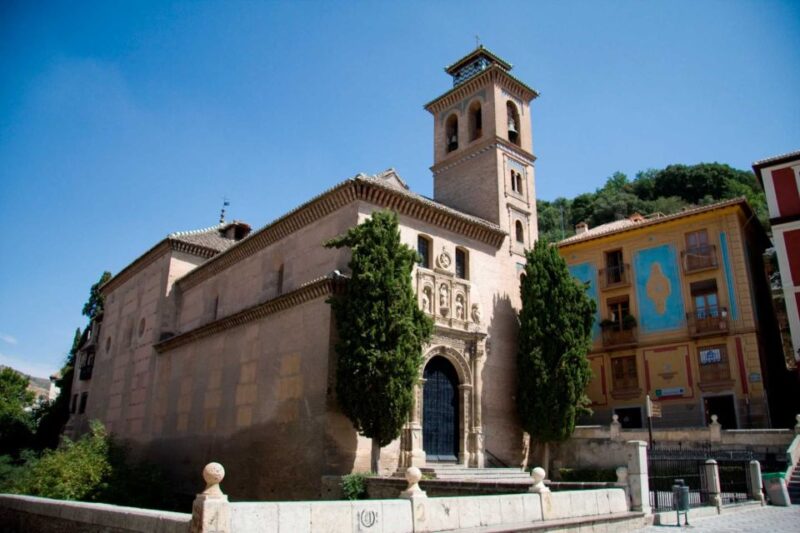 A Self-Guided Audio Tour of Granadas Historical Centre - Key Historical Sites in Granada
