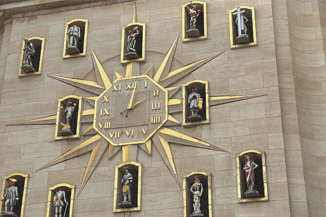 A Self-Guided Tour of Brussels: From Medieval to Modern Times - Navigating the Historic Galleries