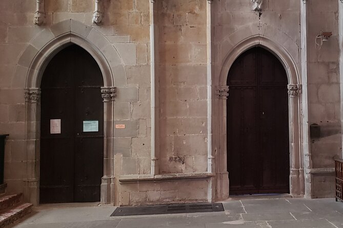 A Self-Guided Tour of Carcassonne's Ancient Basilica - Audio Tour Functionality and Features