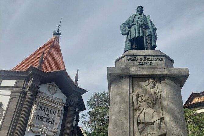 A Self-Guided Walk Through Funchal's Historic Heart With a Local - Admiring the Architectural Gems