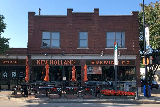 A Self-Guided Walking Audio Tour of Holland, Michigan - Using the Audio Tour App