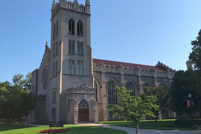 A Self-Guided Walking Audio Tour of Holland, Michigan - Tips for a Great Experience