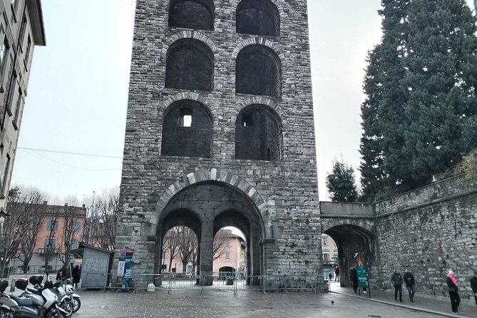 A Self-Guided Walking Tour of Como and Its Breathtaking Lakeside - Exploring the Lakeside Charm