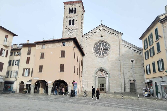A Self-Guided Walking Tour of Como and Its Breathtaking Lakeside - Discovering the Historic Center