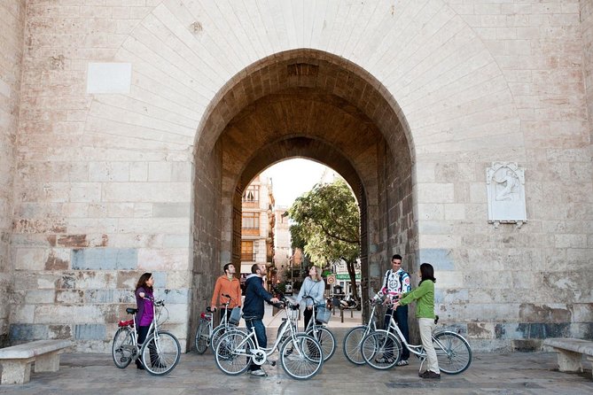A Short Trip Excursion by Bike in Valencia! - Meeting Point Location