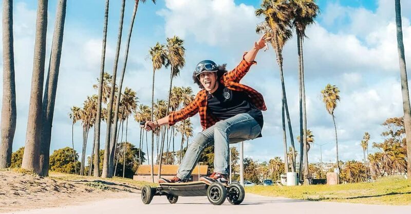 A Taste Of Electric Skateboarding on Siargaos Coastal Roads - Training and Safety