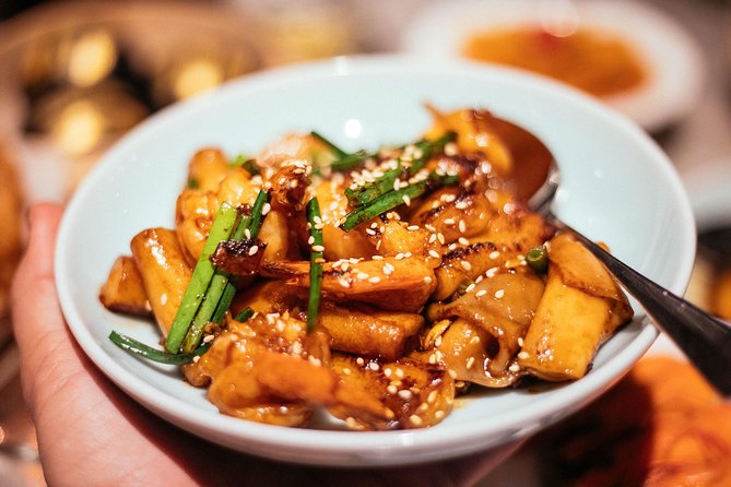 A Taste of Hong Kong: Private Tour With Locals - Company Response and Support