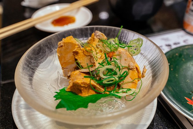 A Taste of Tokyo: Sake & Sushi Private Tour - Indulging in Sushi