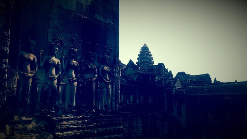 A Ten-Day Exploration of Cambodia. - Accommodation and Meals