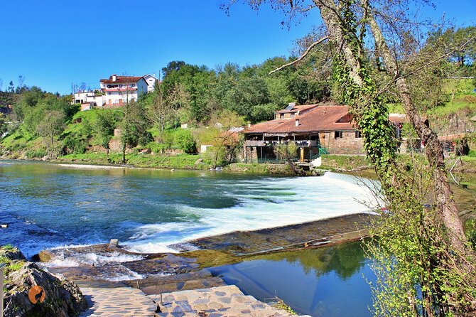 A Tour Between Cascades and Schist Villages, Piodão - Key Details