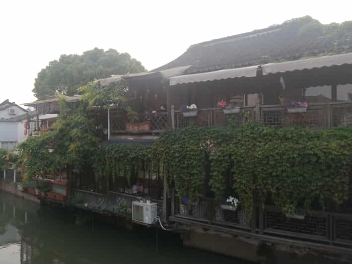 A Tour With Watertown and Oriental Tel Tower in Shanghai - Itinerary Highlights
